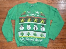 Small Green Christmas Holiday Sweatshirt Ugly Sweater Style Size Small