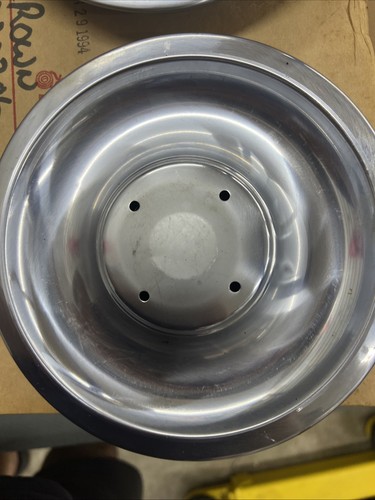 1967 Original Corvette Center Caps - Picture 7 of 8