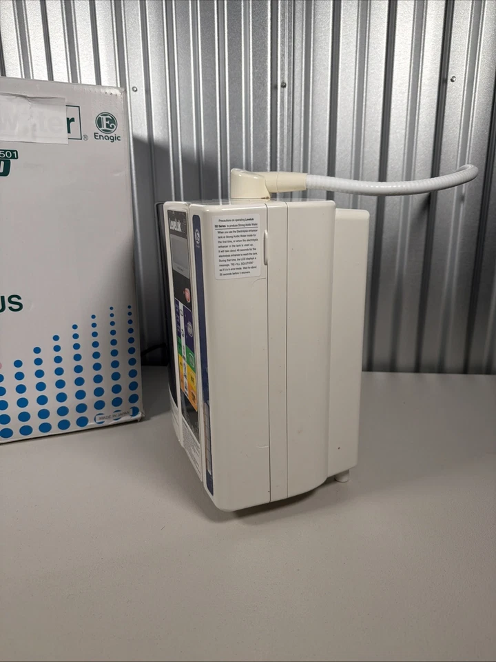 Enagic LeveLuk SD501 Ionized Electrolysis Kangen Water Machine, Model TYH-401 - Image 3 of 4