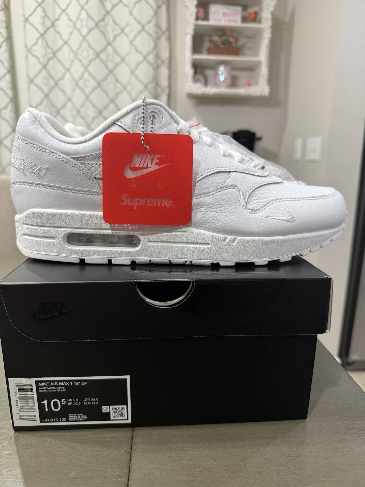 Taille 10,5   Nike Supreme x Air Max 1 '87 SP Triple Blanc