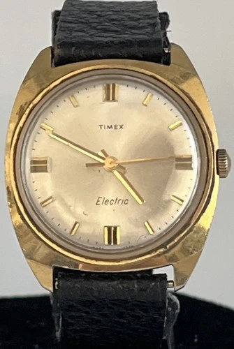 Vintage Mens Gold Tone Timex Electric RUNS AND STOPS HB