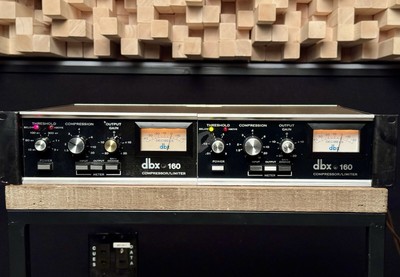 dbx 160 Compressor / Limiter Pair. DBX160 VU. Classic Vintage.