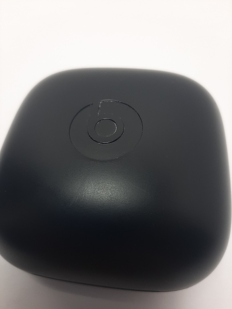 Apple Beats by Dre Powerbeats Pro Charging Case Replacement Beats Genuine