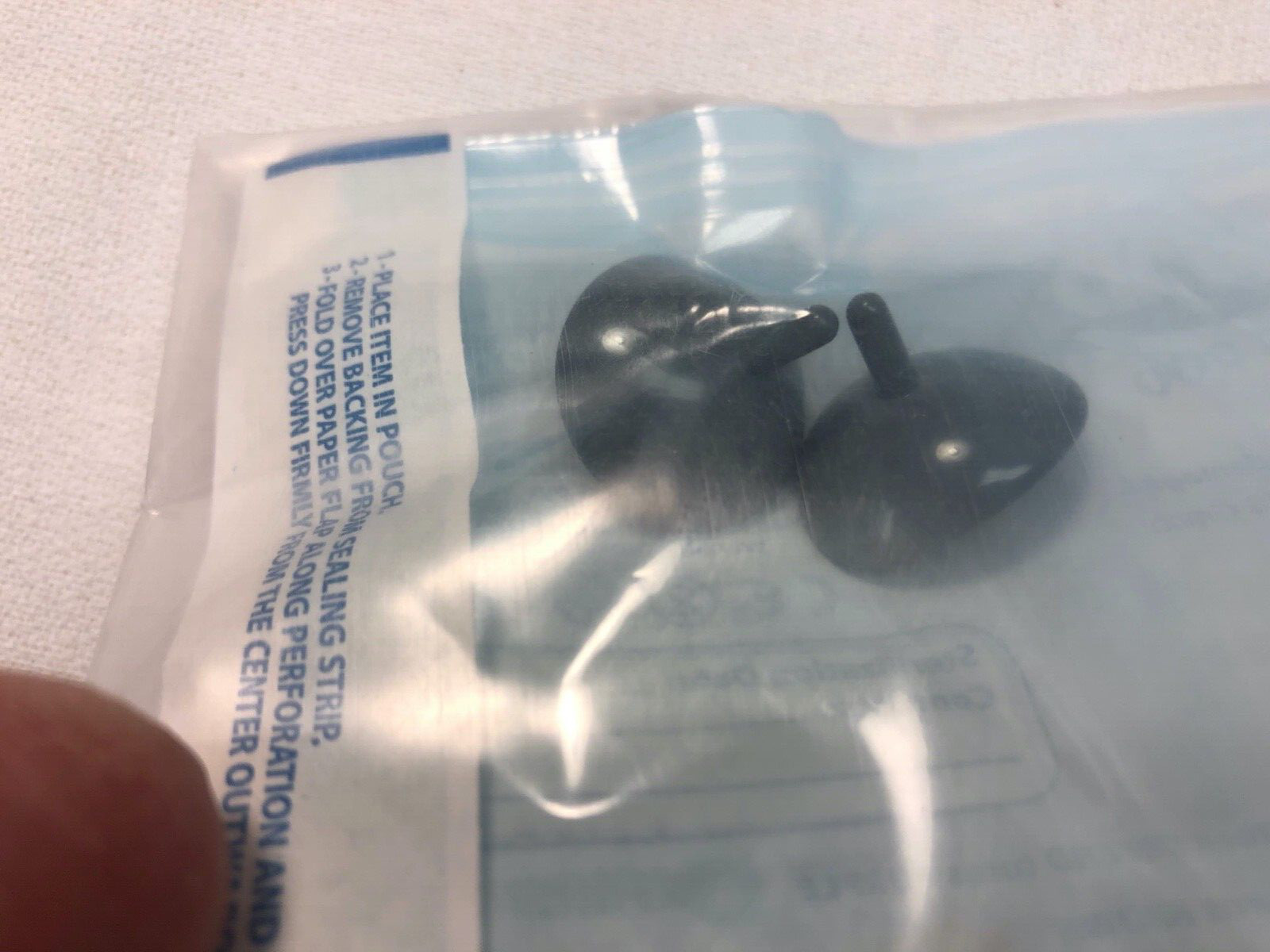 KOLBERG SLHG03OU AUTOCLAVABLE CORNEAL SHIELD PAIR W/ HANDLE (EYE