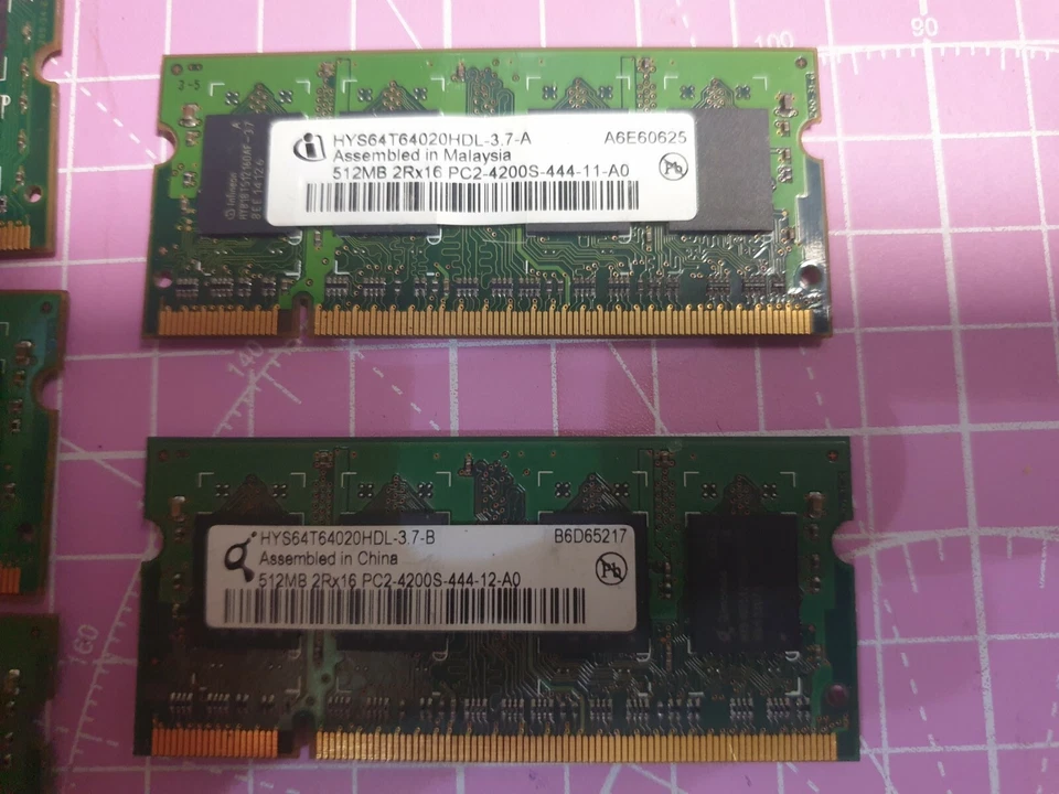 Infineon ddr2 PC2-4200S SODIMM laptop ram bundle 1x1GB, 4x512MB(2Rx16) - Image 4 of 4