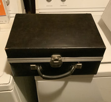 Black Hard Carrying Storage Case w/ Handle Dividers for 8-Track Cartridges