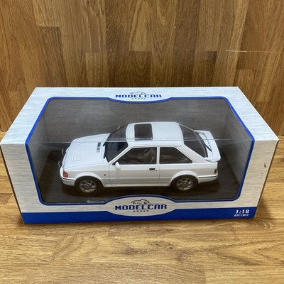 MCG 1/18 DIECAST 1990 FORD ESCORT MK4 MKIV RS TURBO S2 IN DIAMOND WHITE SEALED 
