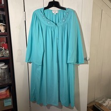 Miss Elaine Nightgown Robe Peignoir Set Size XL Embroidered Aqua Blue Nylon