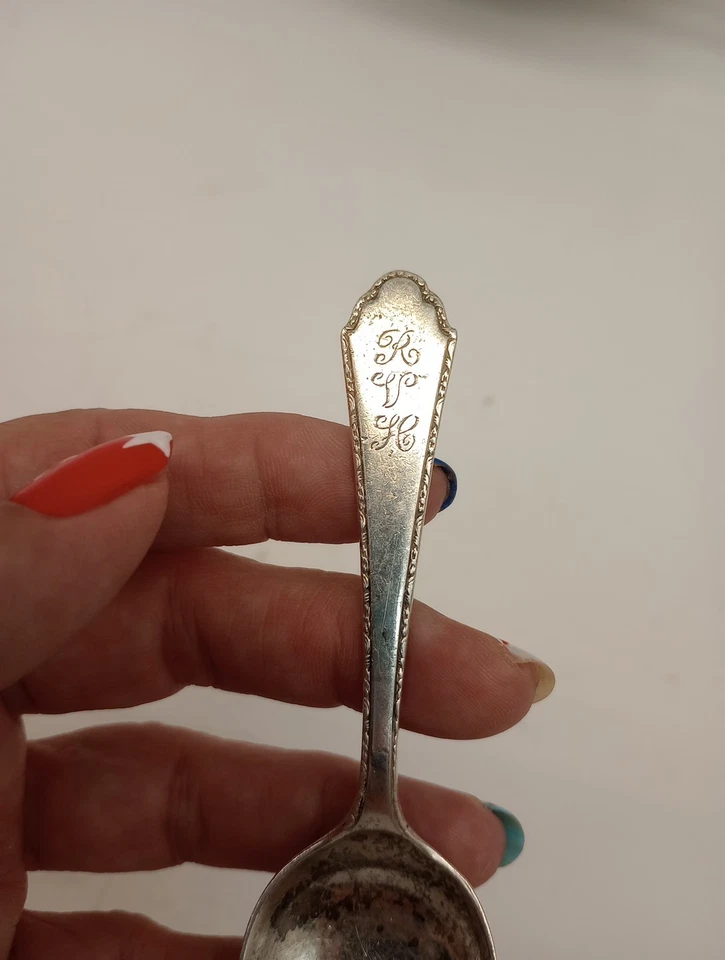 Vtg WILLIAM & MARY 1921 TREASURE LUNT STERLING  BABY SPOON Monogramed 4.25" 18 G - Image 3 of 4