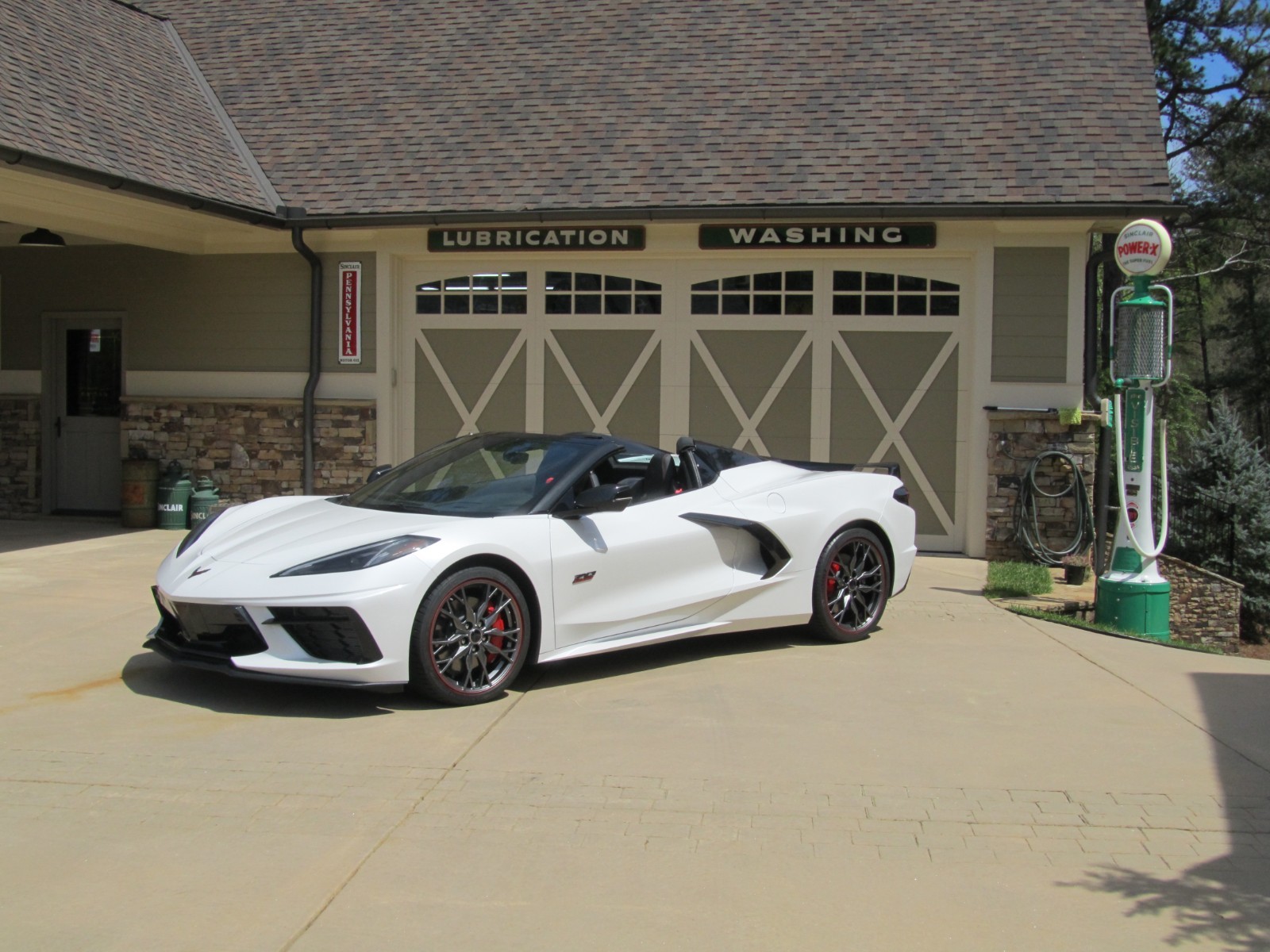 2023 White Chevrolet Corvette   | C8 Corvette Photo 3