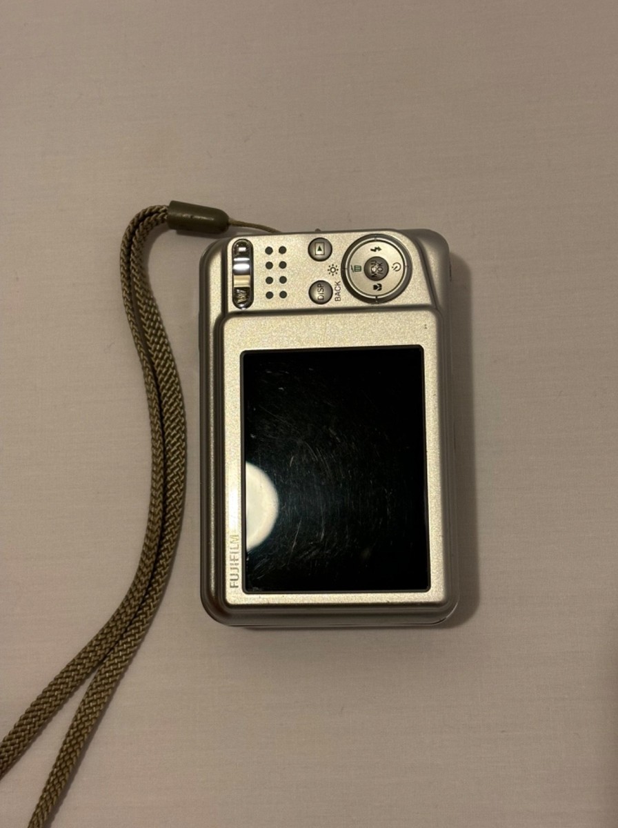 希少 非売品 富士学校 メダル チャレンジ Fujifilm Digital Camera A170 10.2MP - Silver. | eBay