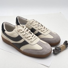 Dolce Vita Merit Shoes Womens Size 9 White Grey Leather Lace Up Sneaker Gum Sole