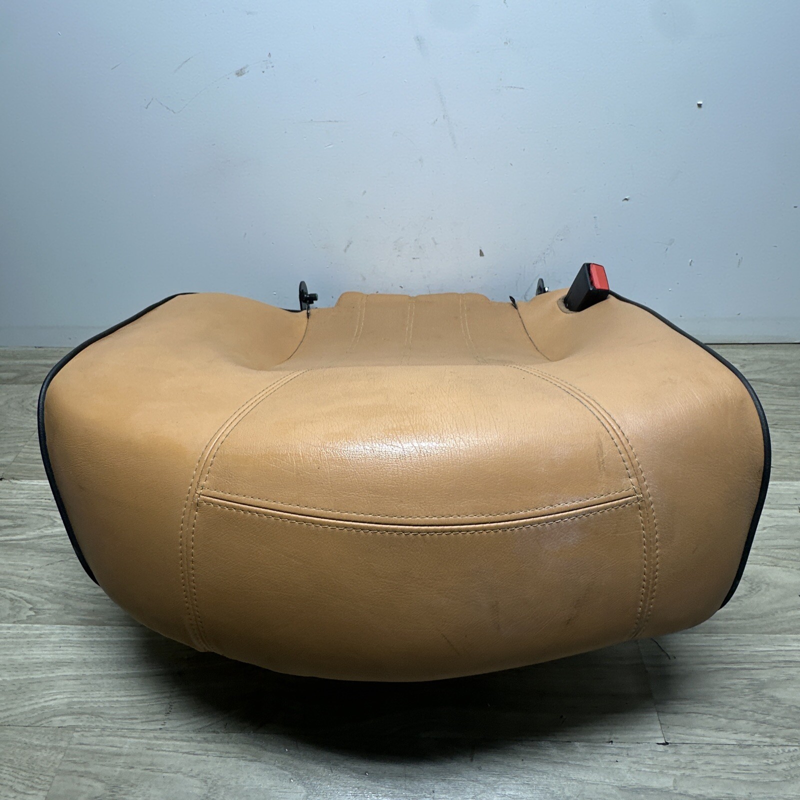 09-13 Maserati Quattroporte S M139 Front Right Lower Bottom Seat Cushion W/ Rail