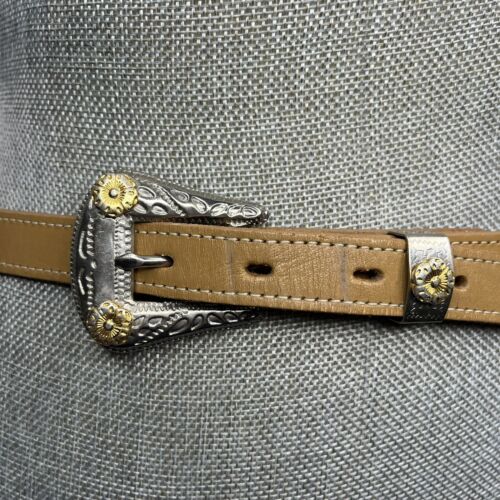 Vintage Bushy Creek Genuine Leather Tan Skinny Concho Belt Size 30 - Picture 3 of 18