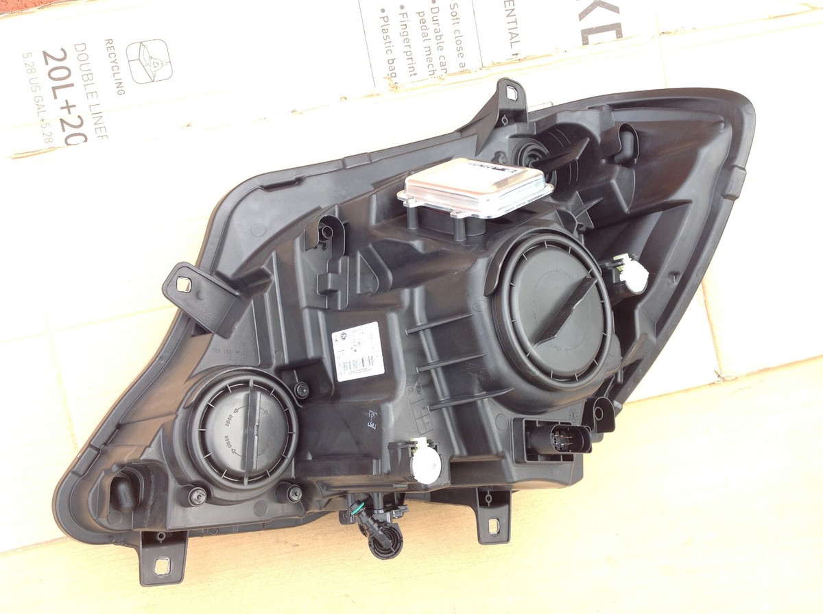 MERCEDES SPRINTER W906 XENON HEADLIGHT HEADLAMP RIGHT SIDE  