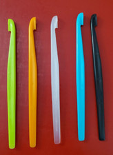 ONE TUPPERWARE 727 ~ Citrus/Orange Peeler ~ ONE (1) RANDOM COLOR ~ NEW