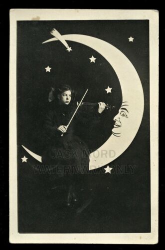 RPPC Photo Little Girl Playing Violin on Prop Paper Moon Shooting Star Music Int - Photo 1 sur 2