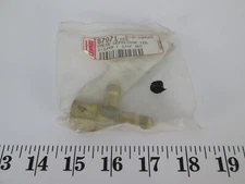 New NOS Lennox Valve Depressor Tee Fitting w/ Core 1/4" Male x 1/4" Female