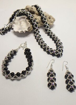 Handmade Schmuck-Set aus Edelsteine und Swarovski Montees ''Kelly Onyx'' schwarz
