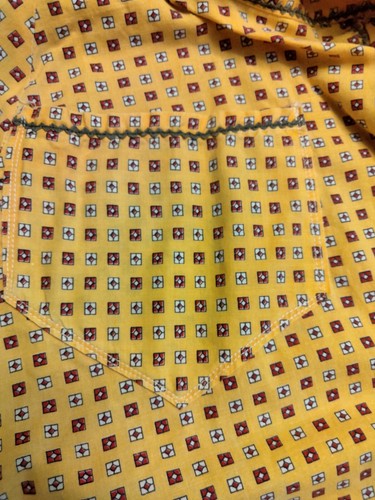 (4) Vintage 1950's Party Aprons - Hot Pink/Brown/Gold/Pastel Yellow - Picture 8 of 11