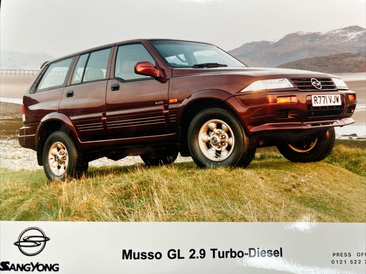 Ssangyong Musso Td Pictures SsangYong Musso TDL 2.9 (2001) Review
