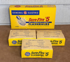Vintage GE GENERAL ELECTRIC Sure Fire #5 Flashbulbs ~ New Old Stock ~ 12 Bulbs