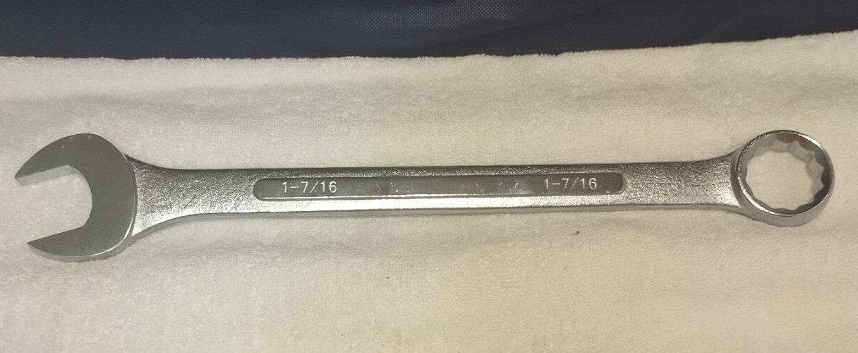 1-7/16" 12 Star Point Standard Steel Wrench 18"