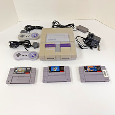 Super Nintendo SNES Original Console SNS-001 Bundle - 2 Controllers + 3 Games