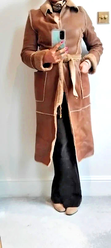 Dolce & Gabbana Lustrous Vintage Beige Shearling Coat with Belted Silhouette UK8 image 4