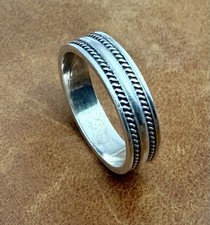 Pretty Vintage 925 Sterling Silver 4.5mm Wide Band Ring Size 5.75