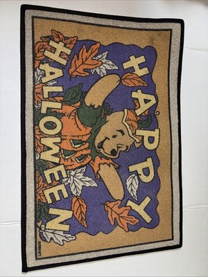 Vintage Disney Happy Halloween Pooh Front Door Rug  It s In Excellent Condition.