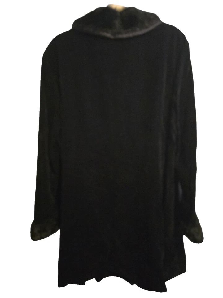 Abrigo sintético vintage Career Image Plus 2 bolsillos delanteros medio muslo terciopelo textura negro Foto 2 de 4