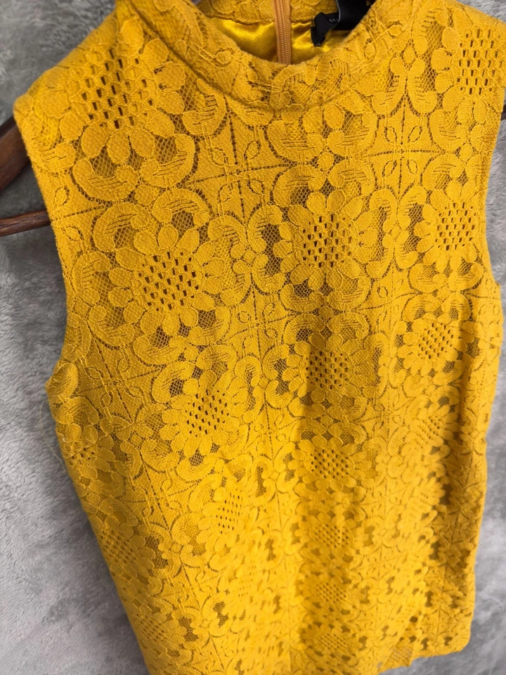 Forever 21 Crochet Floral Lace Mini Shift Dress S Yellow Boho Western Festival - Image 3 of 4