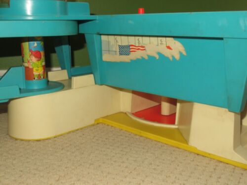 1972 Vintage Fisher Price Little People Play Family Airport #996 COMPLETE - Picture 13 of 24