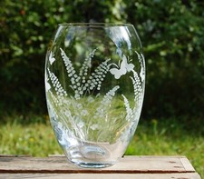 Hübsche Vase Tulpenvase Blumen Schmetterling Dekoration Hase Kaninchen H: 18 cm