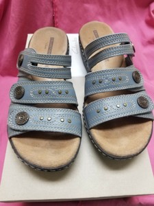 leisa lakia sandal