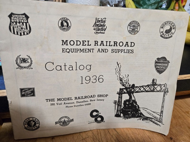 RARE - VINTAGE 1936 MODEL RAILROAD EQUIPMENT AND SUPPLIES CATALOG