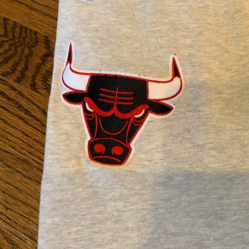 Chicago Bulls Mitchell & Ness Fleece Jogger Pants Sz M Gray Embroidered - Picture 2 of 12