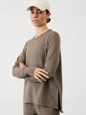NEW Athleta Women Coaster Luxe Recover Sweatshirt Top Mineral