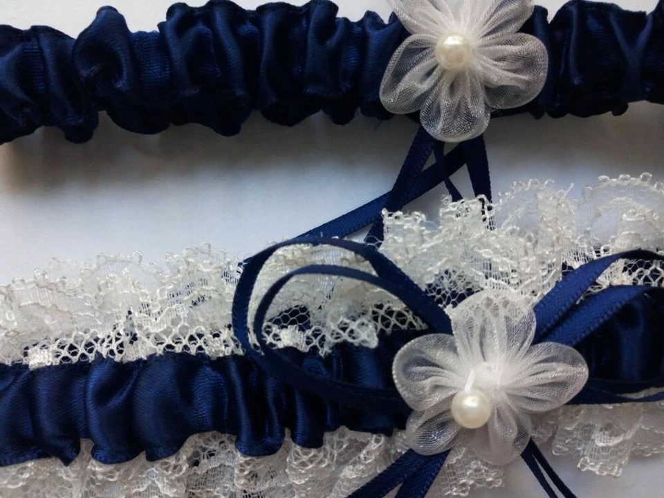 Bridal Wedding Garter Set White Lace Floral Elastic Keepsake & Toss Garters New - Image 4 of 4