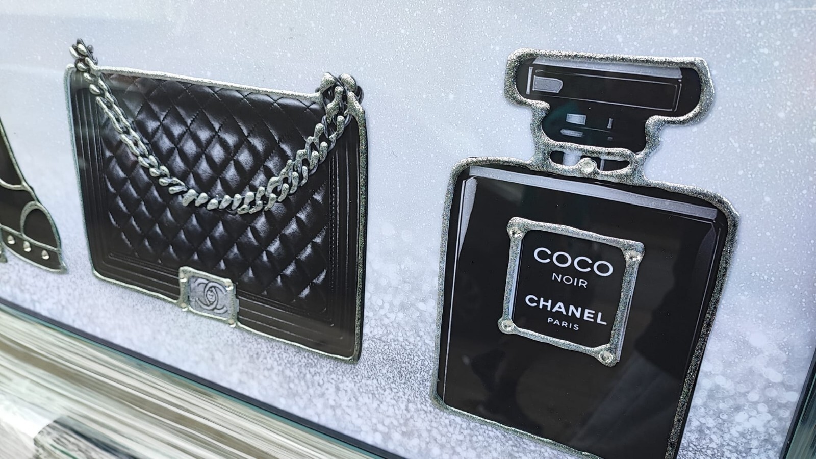 Chanel bag shoe Perfume Bottle Liquid Glitter Art Picture in Mirror