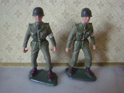 Figurine 1/43 Starlux - Ensemble 1er Secours Brancardiers Avec Brancard Et Infirmière, Neuf