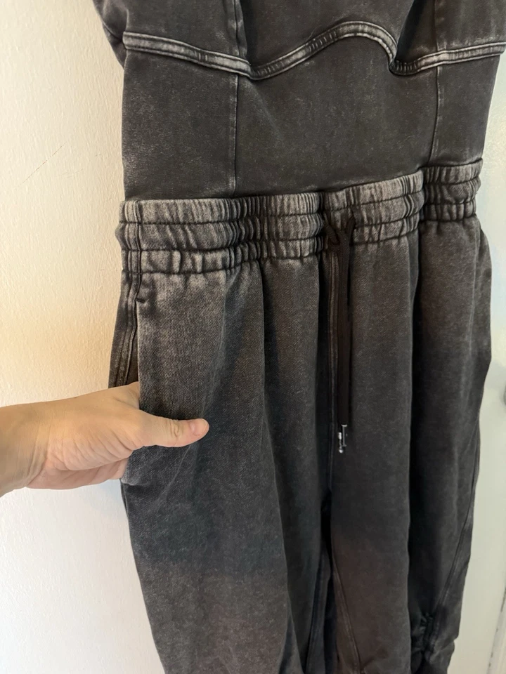 Top corsé Free People Movement para mujer con entrada en L de una pieza negro gris Foto 3 de 4