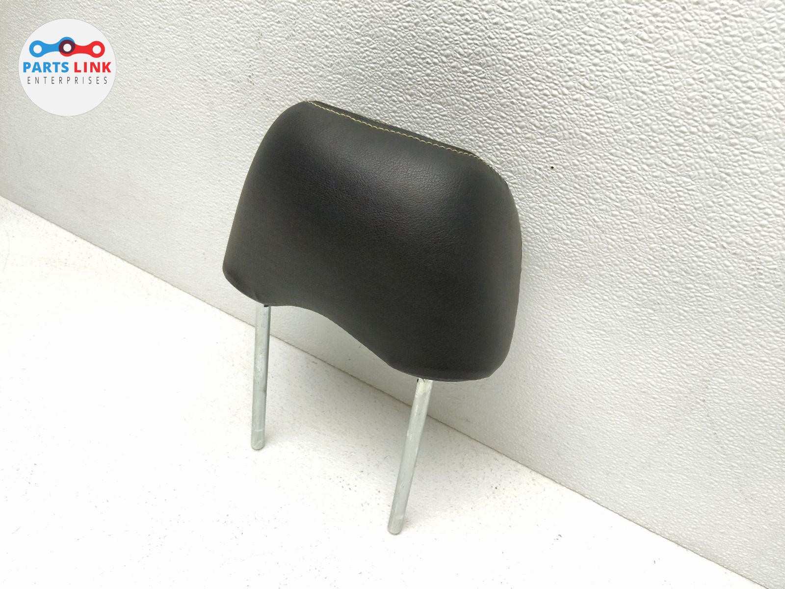 2007-17 MASERATI GRANTURISMO REAR SEAT HEADREST OUTER PAD HEAD REST NERO M145