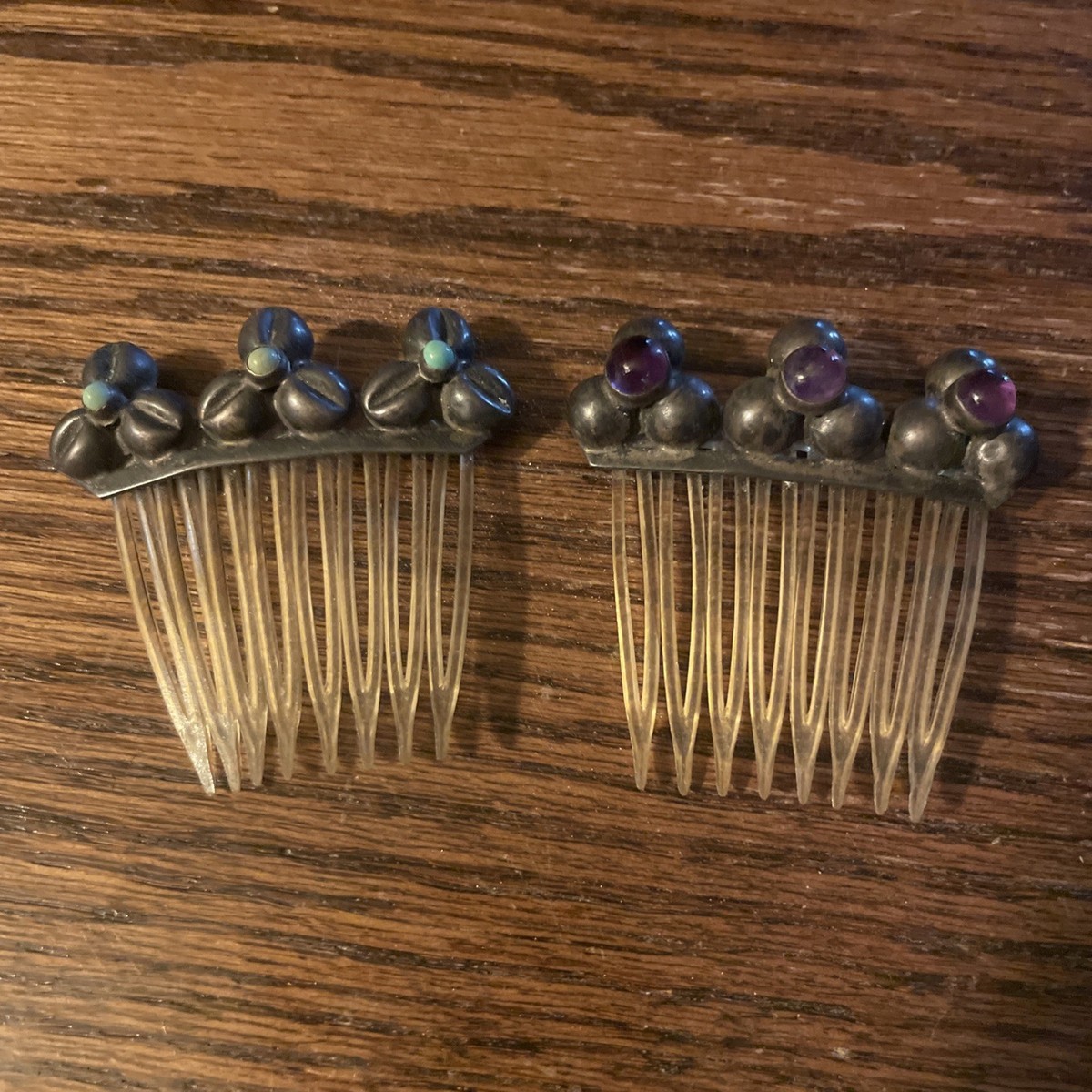 Pair of vintage Silver Hair Combs With Stones Set of 2  display picture 3