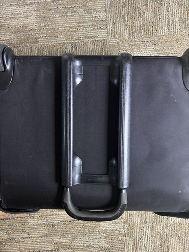 Briggs & Riley Baseline Deluxe Wheeled Garment Bag. Style U376-4. - Picture 15 of 17