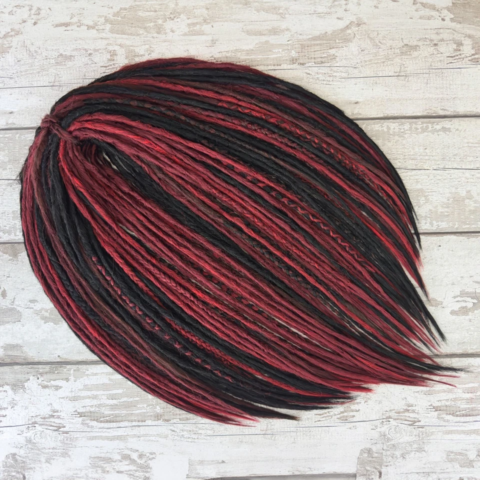 Extensiones de rastas negras borgoña rojas - Locos de imitación de ganchillo suave con extremos sueltos Foto 2 de 4