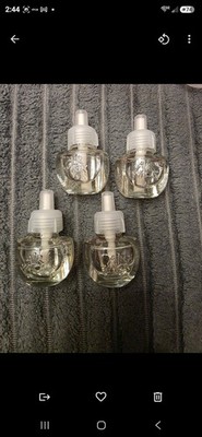 Lot Of 4 Air Wick Scented Oil Apply Cinnamon Medley Refills 4 Total