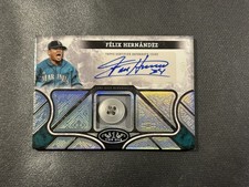 Larry Bernandez Bobblehead Giveaway in Seattle 6