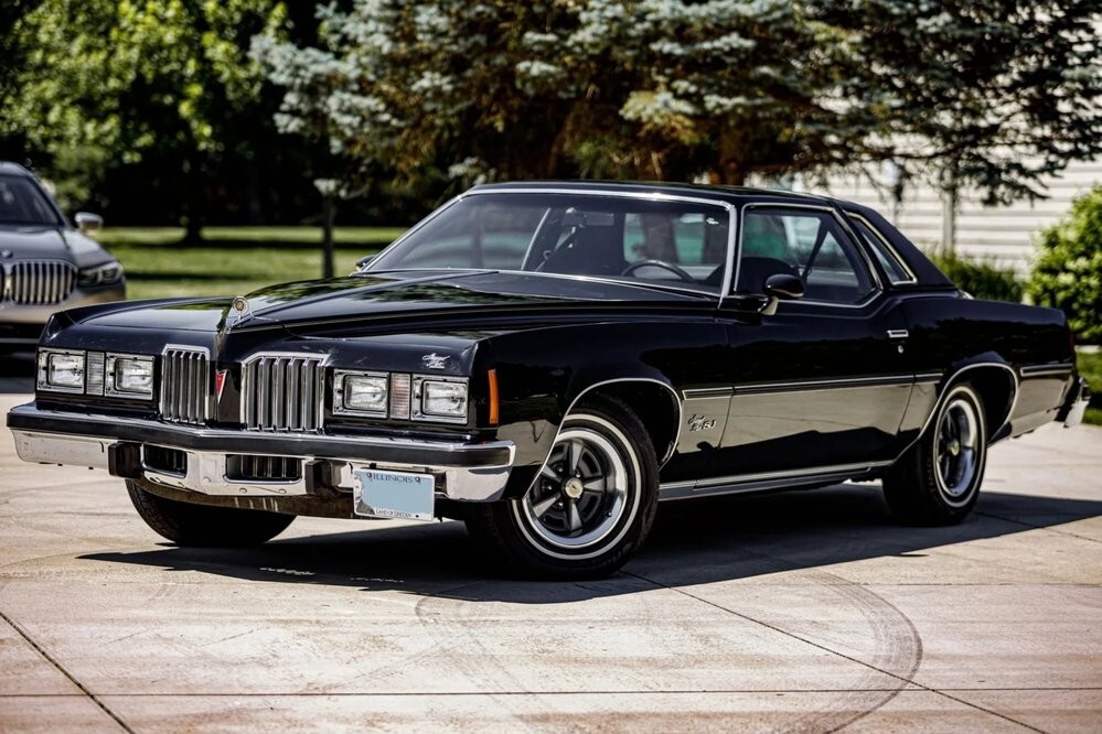 1977 Pontiac Grand Prix SJ | 24x36 inch poster | classic vintage